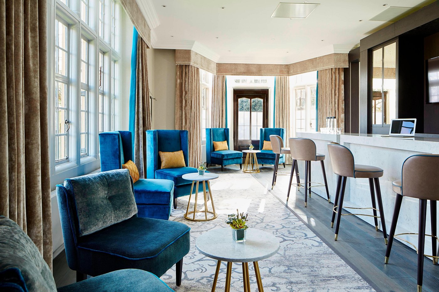 Hanbury Manor Magnolia restaurant fine dining facilities