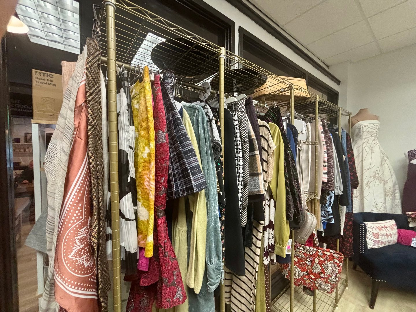 Resale boutique clothing racks