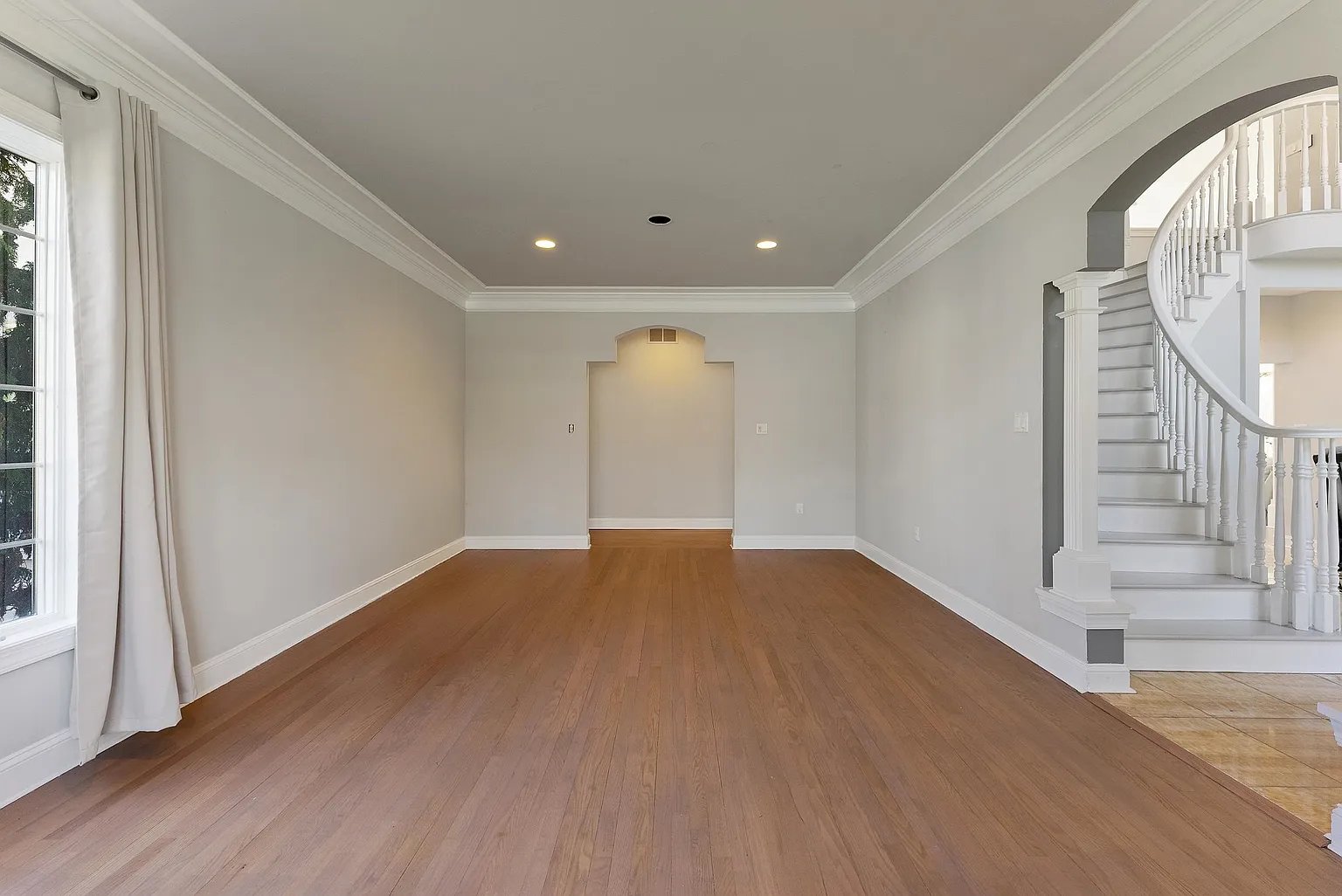 Professional dining room interior painting Montgomery County PA - elegant residential painting services Blue Bell Wayne Ardmore