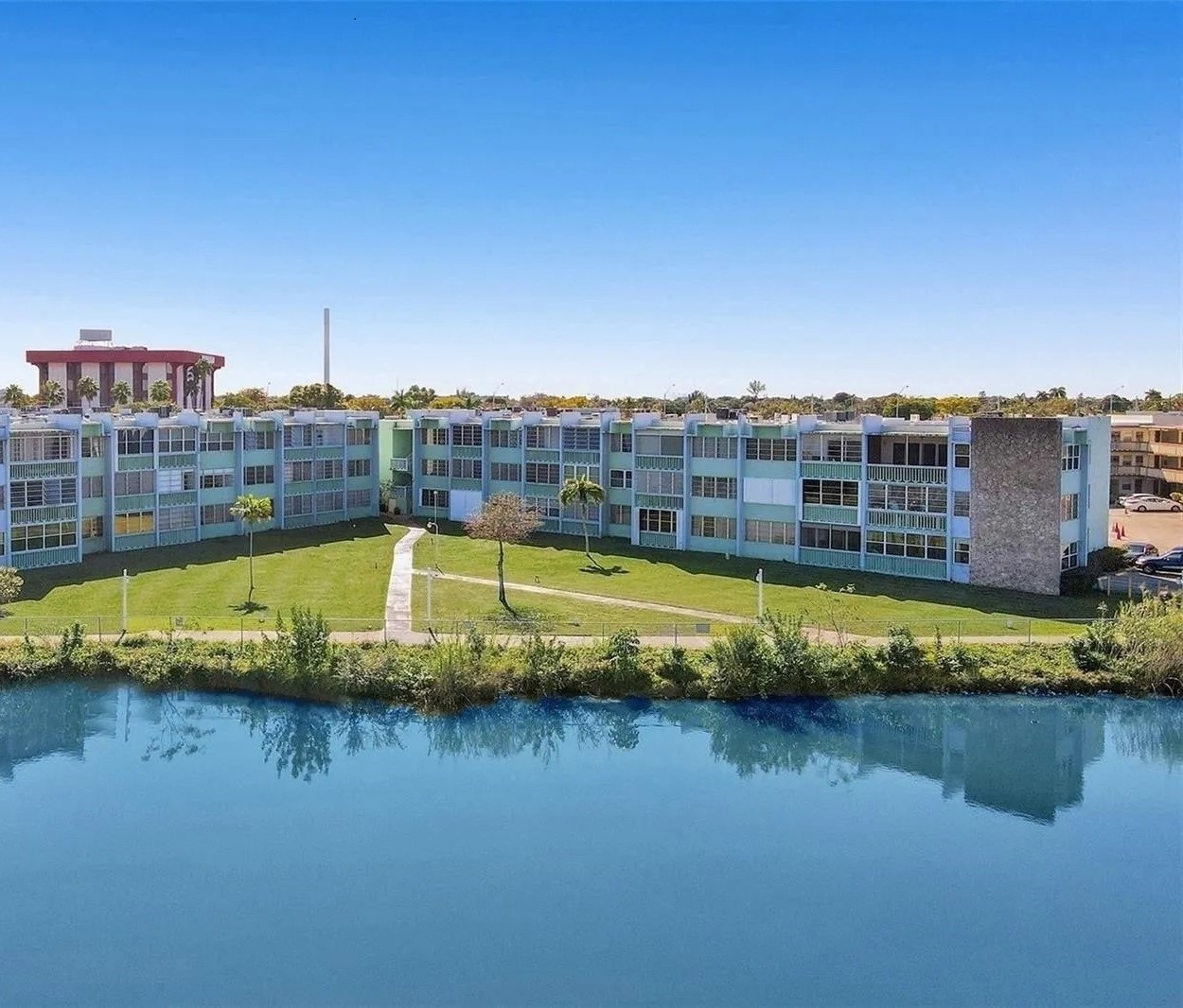 Back building view of Third Moorings community