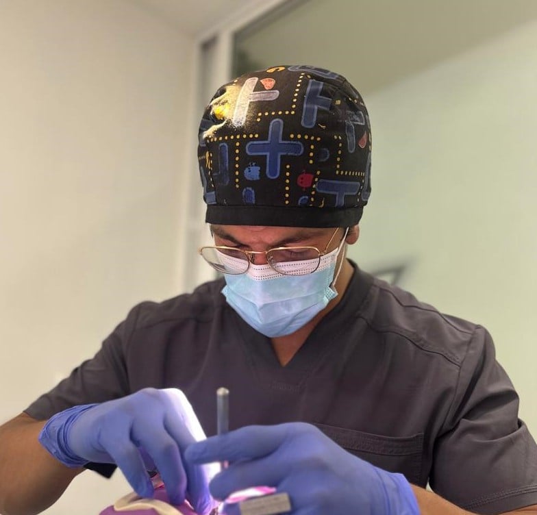 Dr. Isaac Martinez