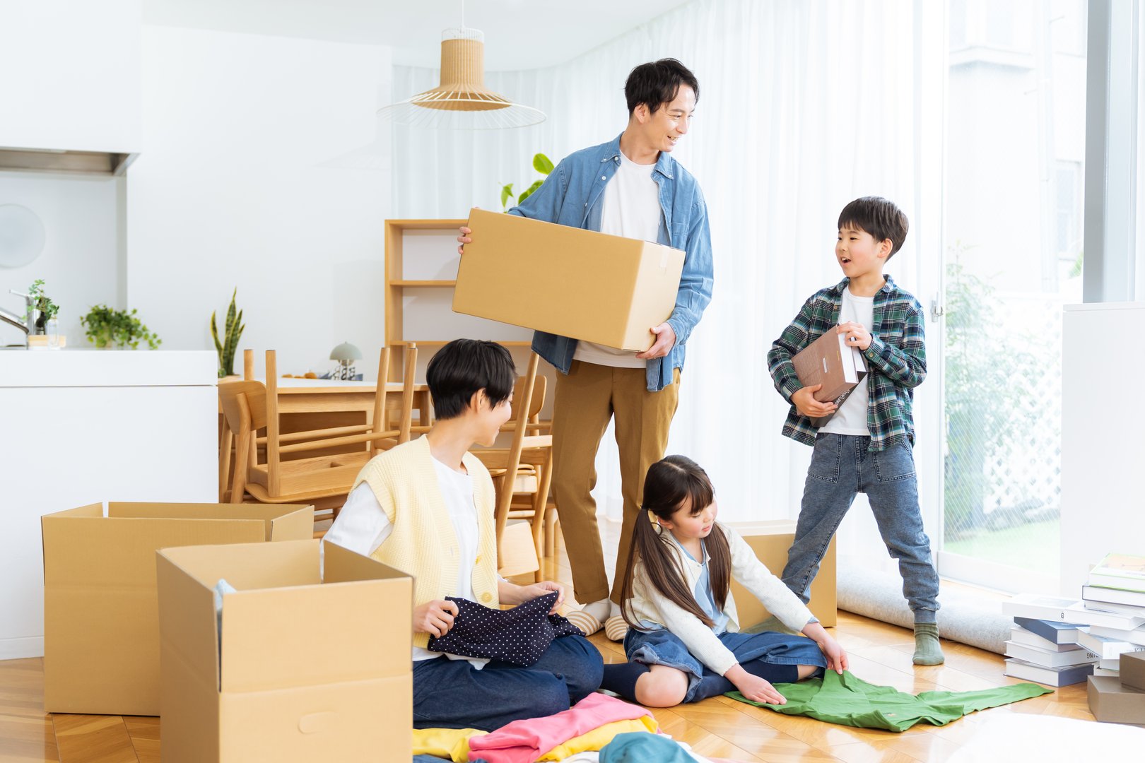 family preparing to move