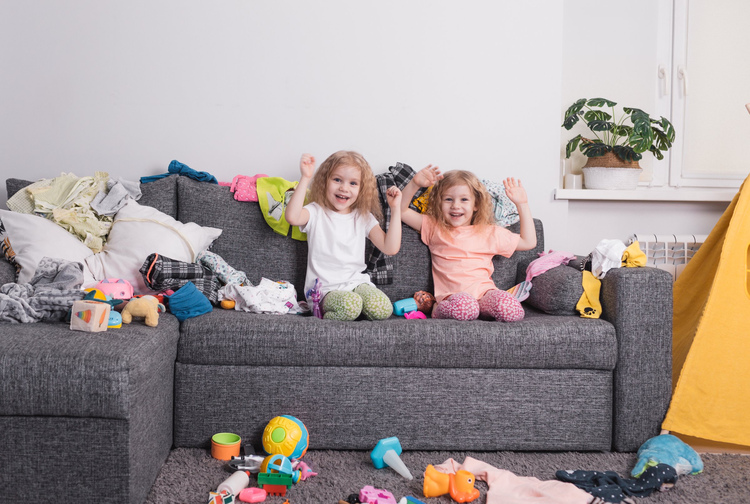 Kinderflecken auf Sofa Wien - Flecken durch Kinder auf Polstermöbeln entfernen