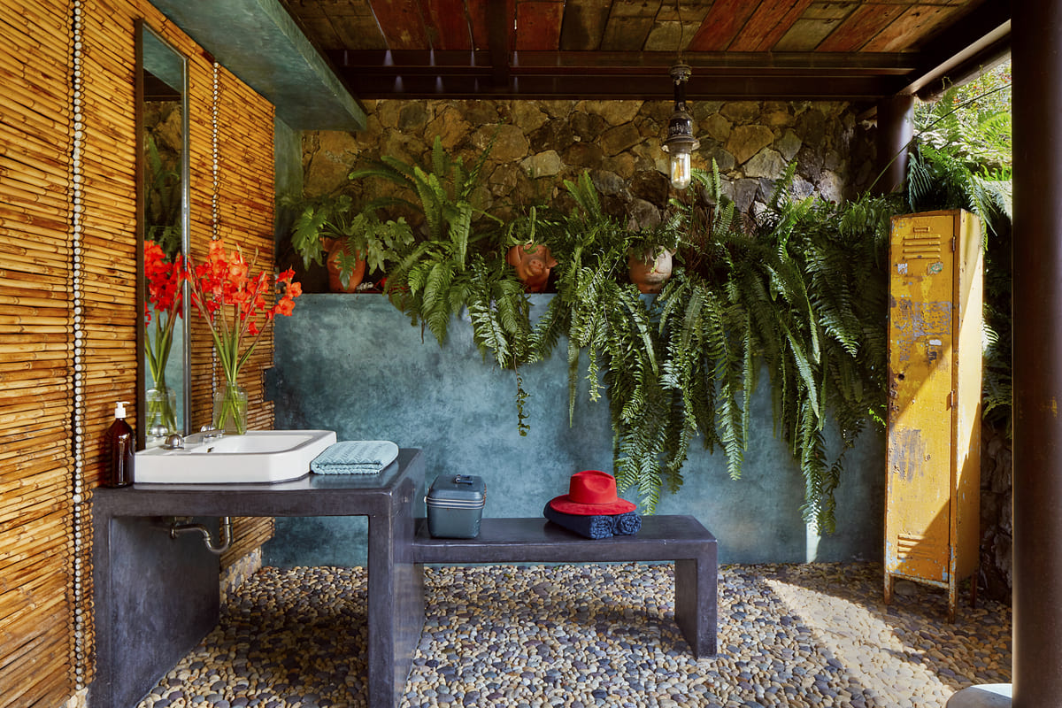 Bedroom interior with Revolution Love wall art – AAV Nueva Era