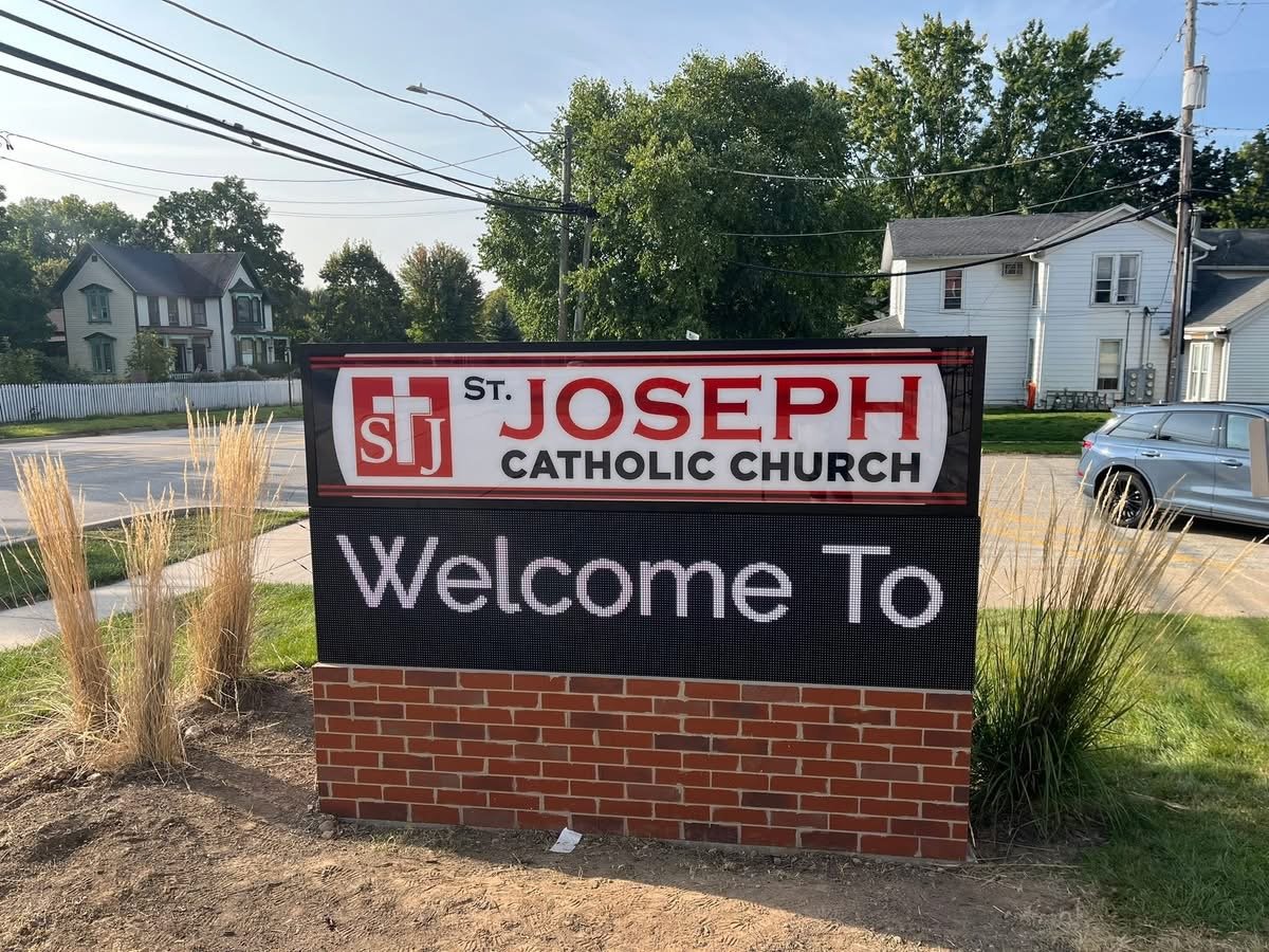 Electronic Message Center sign installation