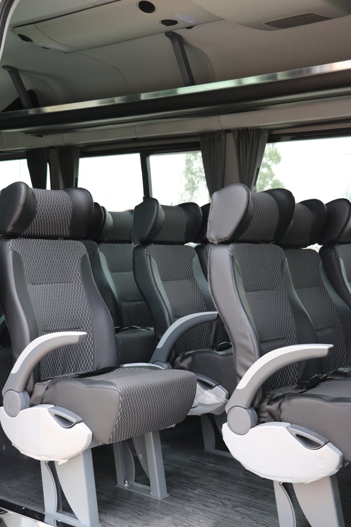 Interior moderno de Sprinter CityBus