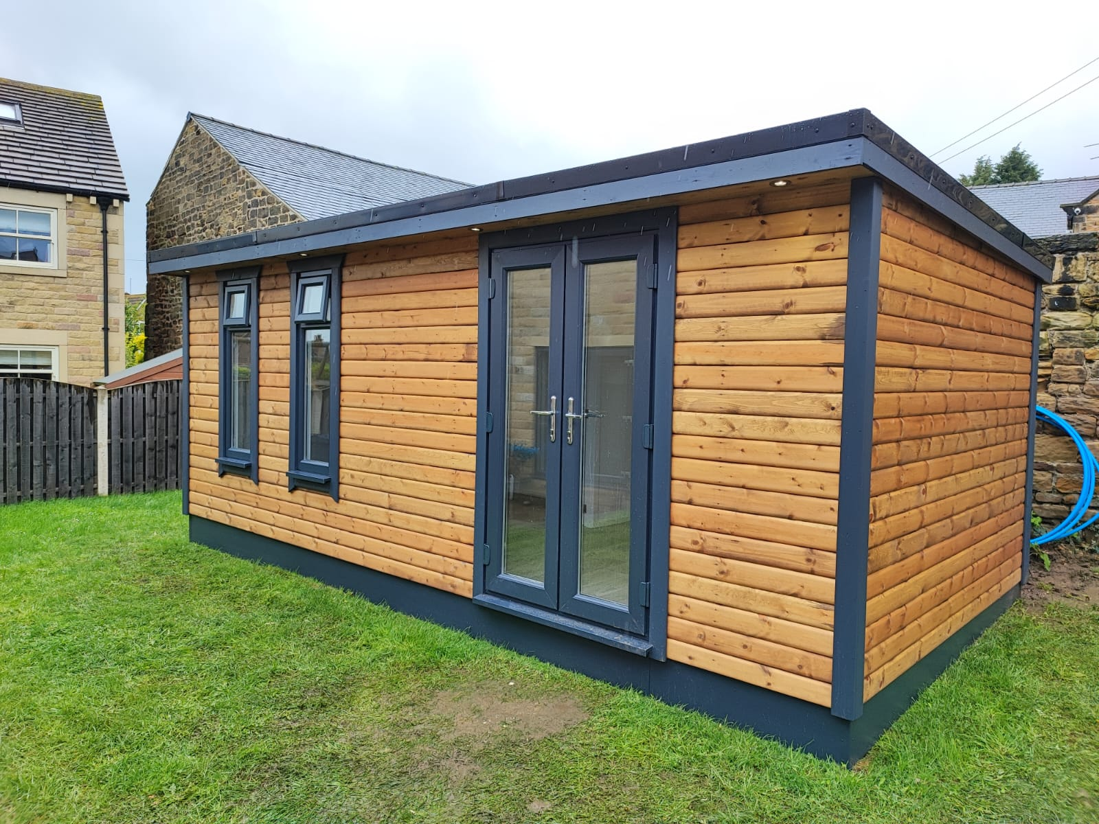 Insulated garden room