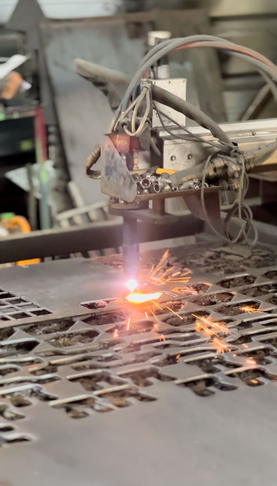 Proceso de fabricación TOTEM CORP - Maquinaria industrial de serigrafía