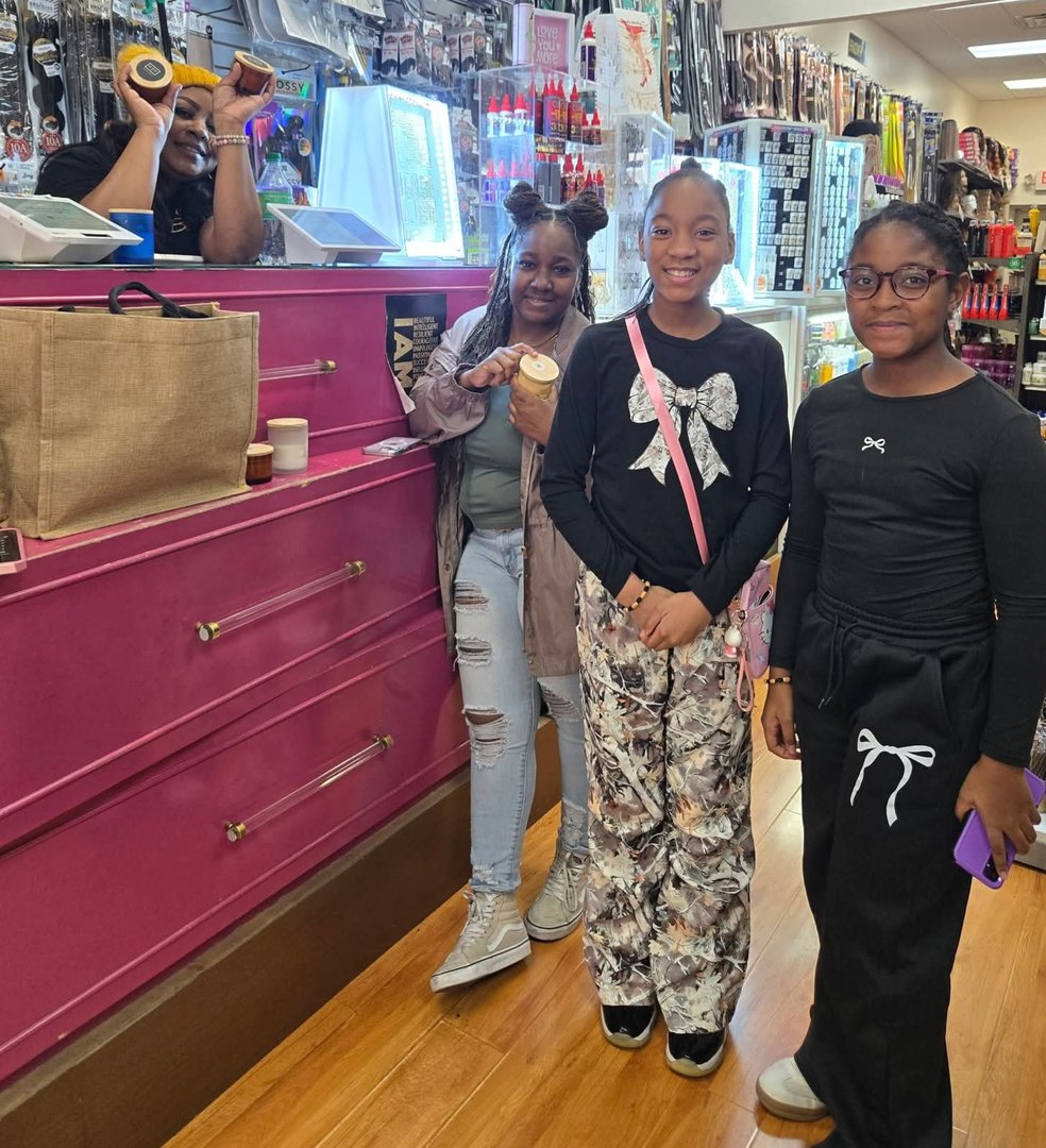 Artistic Candle Design 3