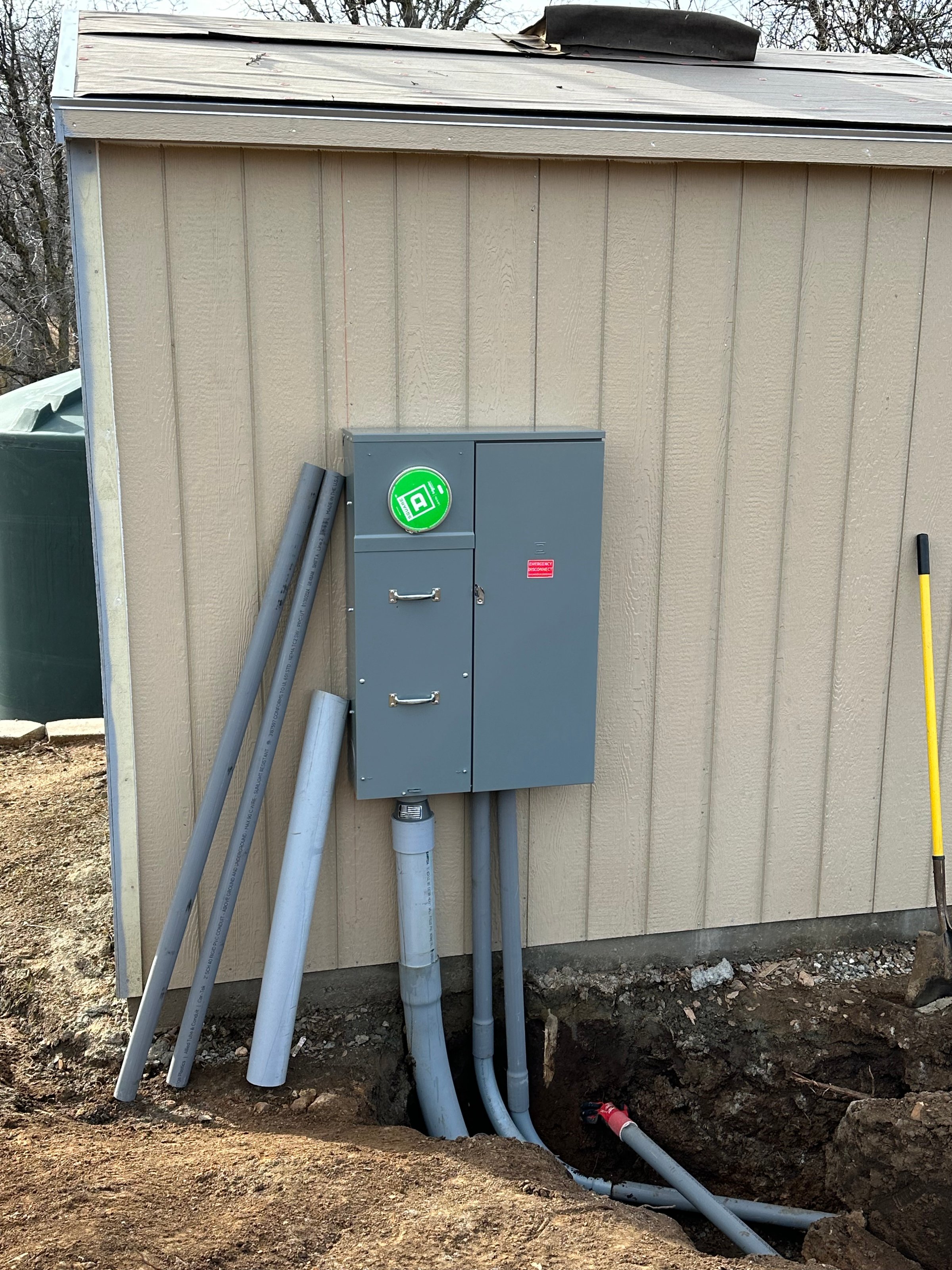 Battery backup system installation for solar energy storage