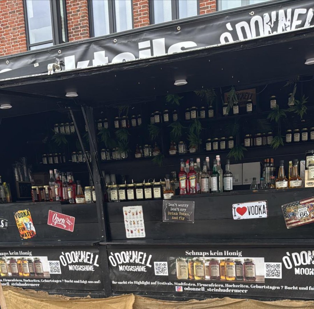 O'Donnell Mobile Bar Setup