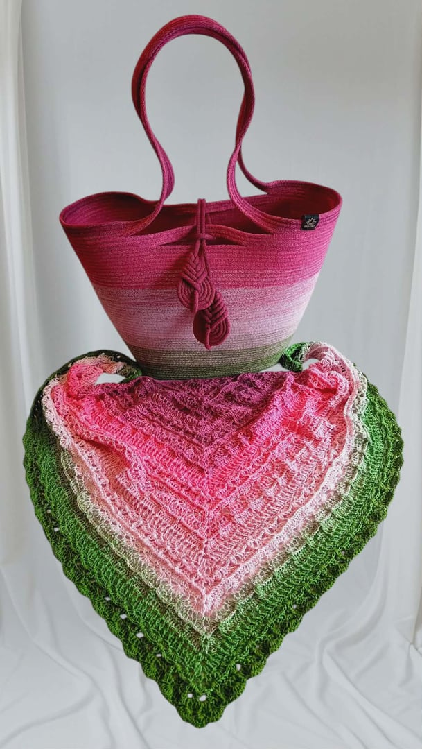 Ręcznie szyte wyroby ze sznurka