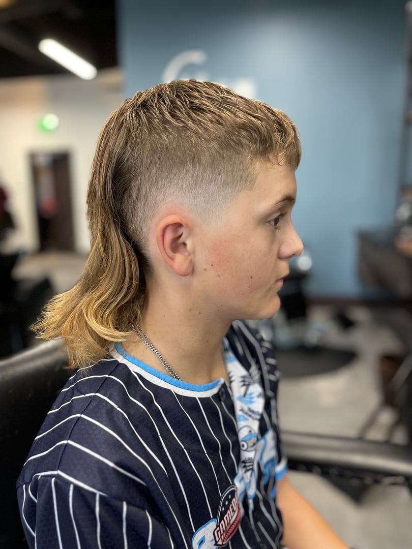 Men's mullet haircut modern style