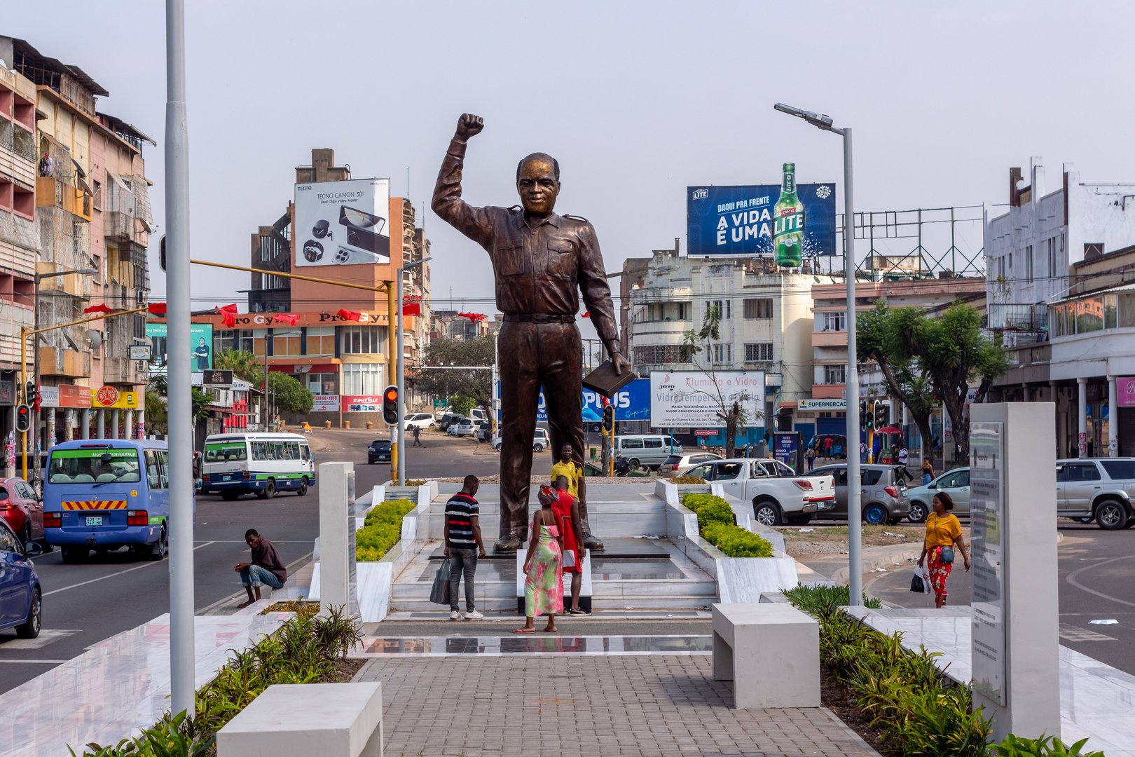 Maputo, Mozambique - September 29, 2025: Eduardo Chivambo Mondlane monument, the symbol of Mozambican resistance: new bronze statue depicts him with fist raised and holding a book