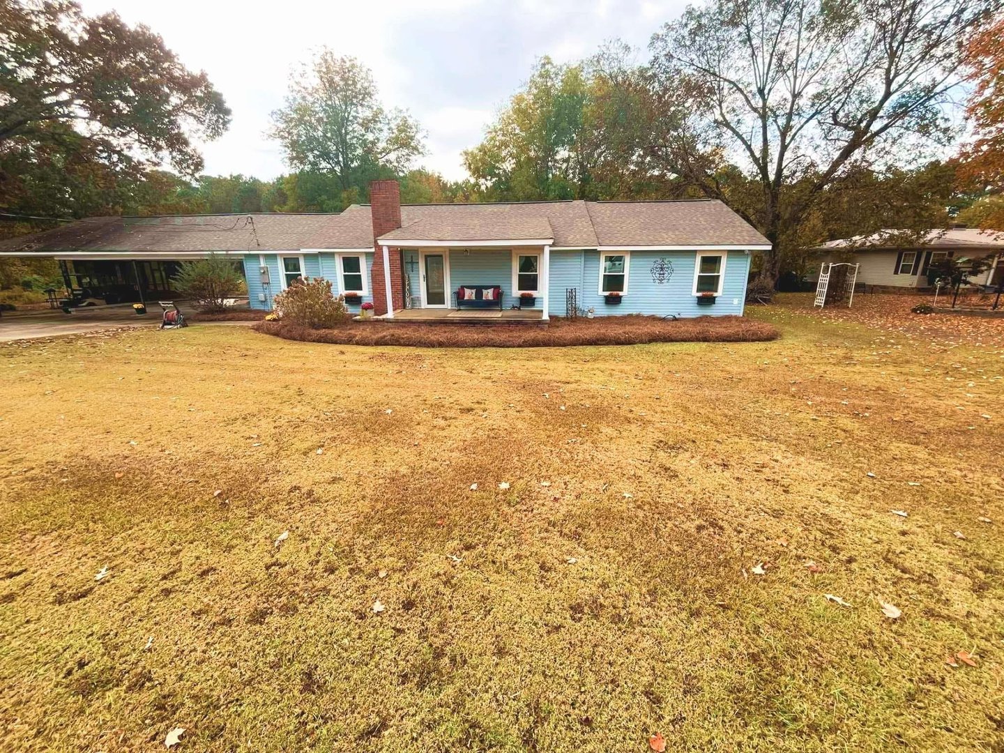 McGlaughn Lawn Care professional work