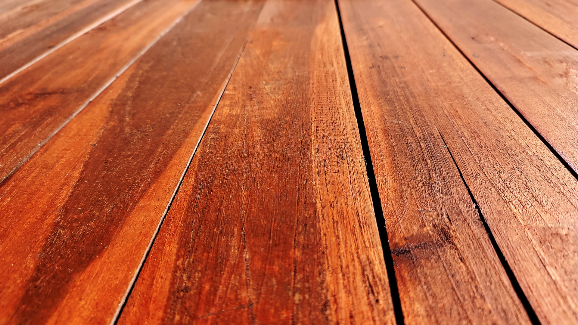 The wood grain motif is beautiful close up