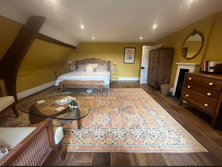 Bedroom painting and decorating