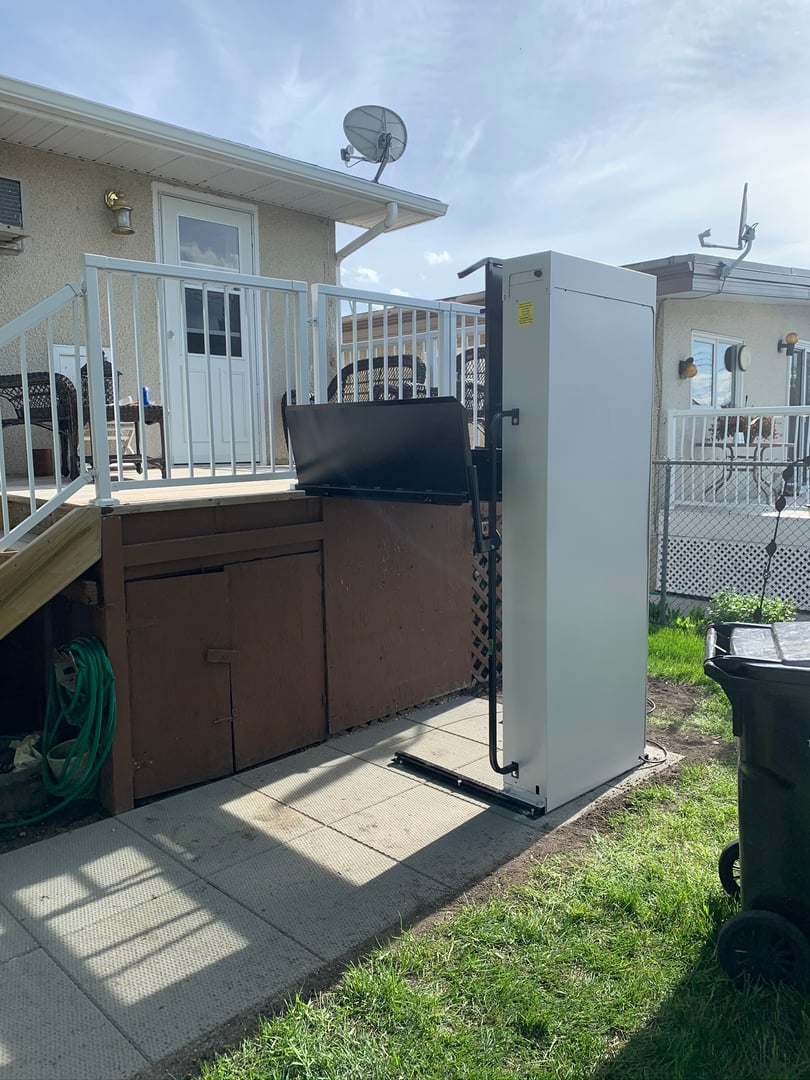 Custom platform lift system