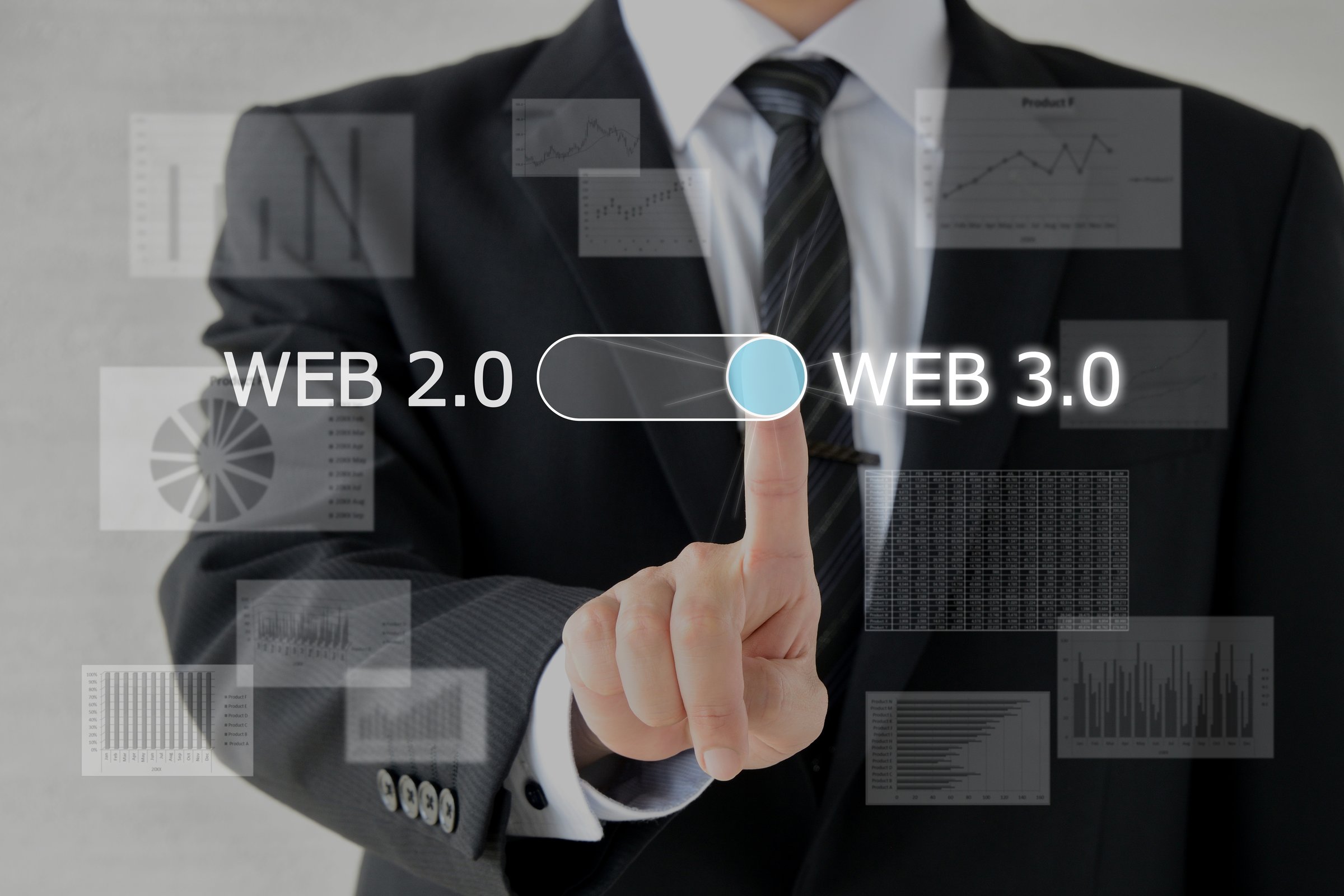 Businessman switching from WEB 2.0 to WEB 3.0