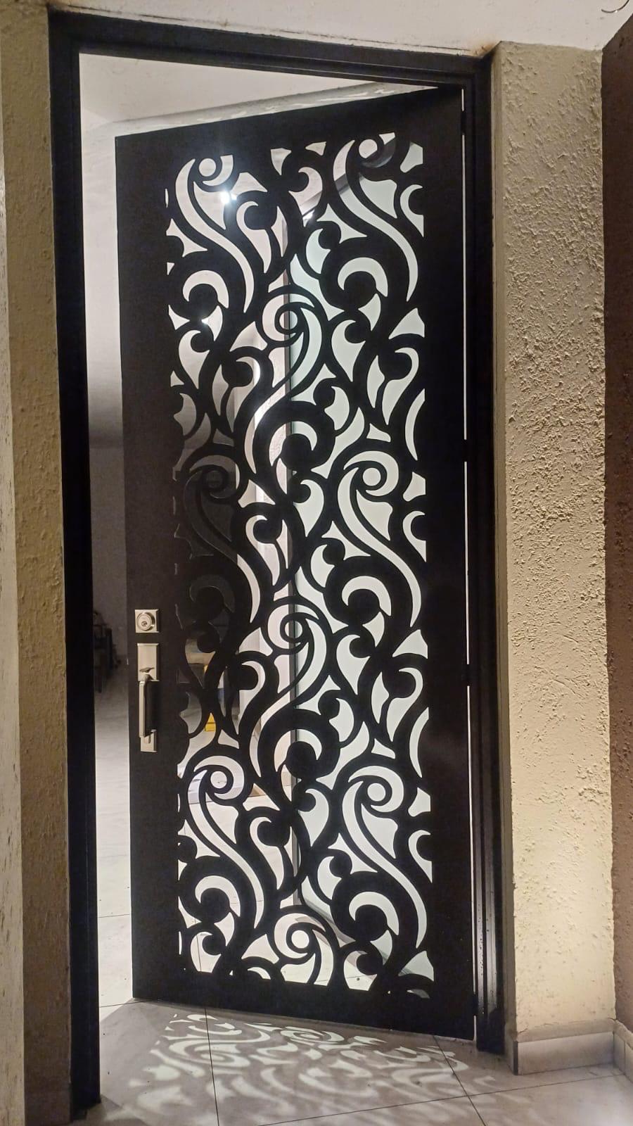 Puerta residencial LAGarte