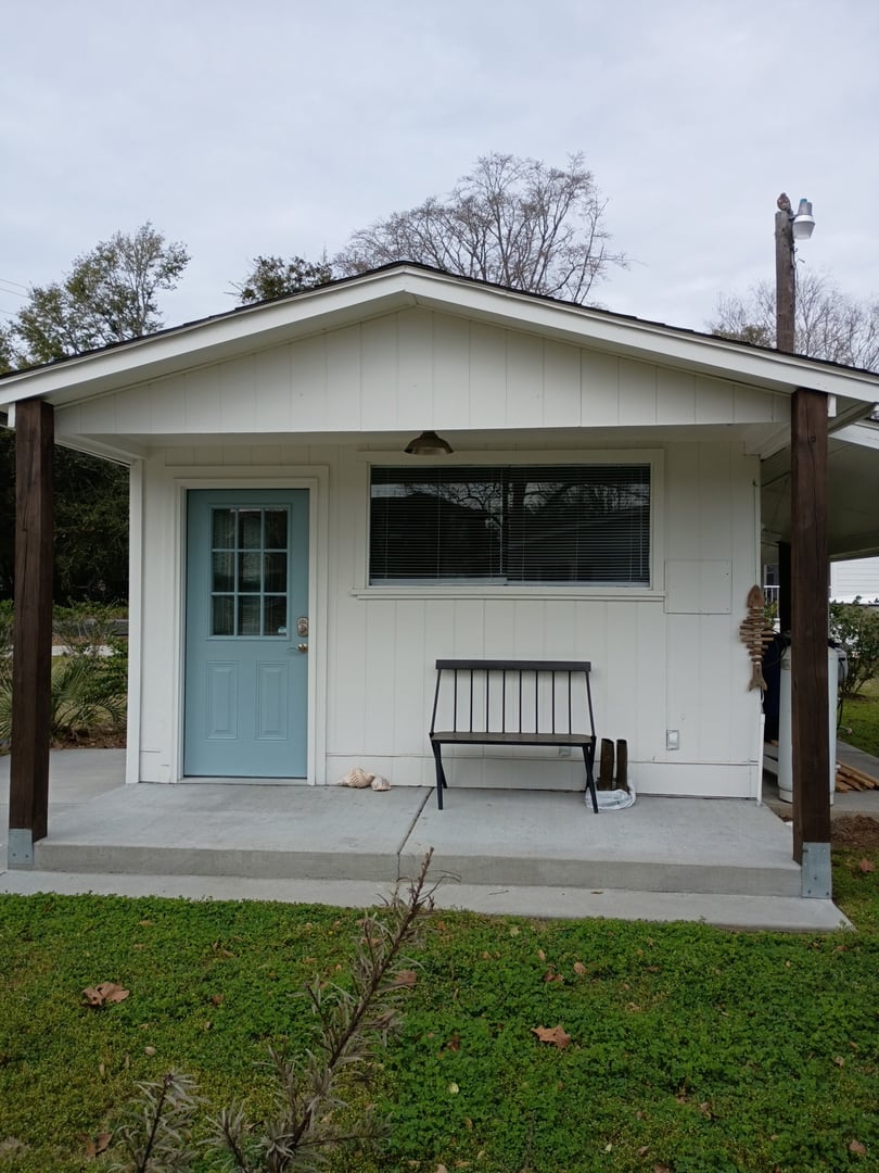 Pressure washing service