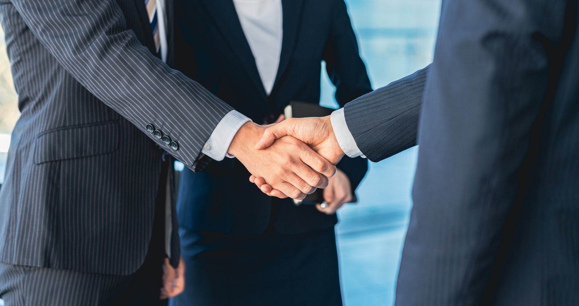 businessman shaking hands
