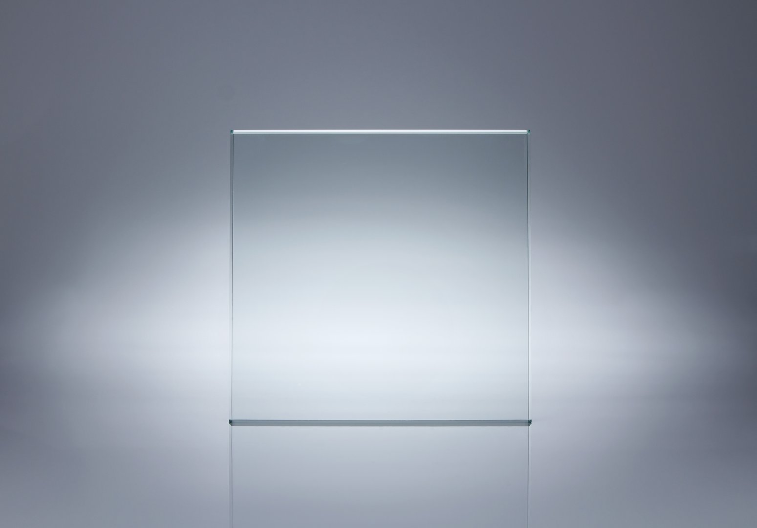 Innovatieve terrasoverkapping met geïntegreerde LED-verlichting voor sfeervolle avonden - Vakmanschap van Glas040 in Eindhoven