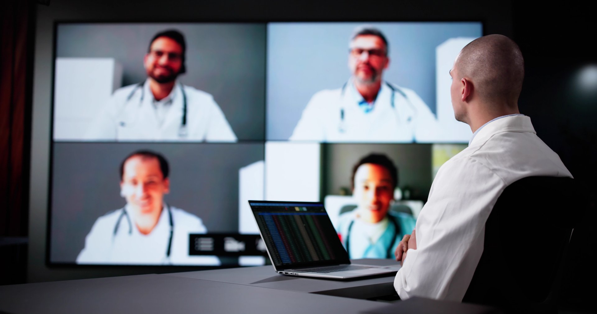 Online Virtual Video Conference Training On Computer