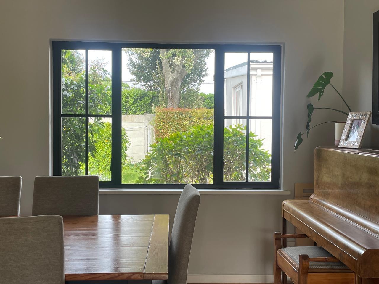 Aluminium door installation
