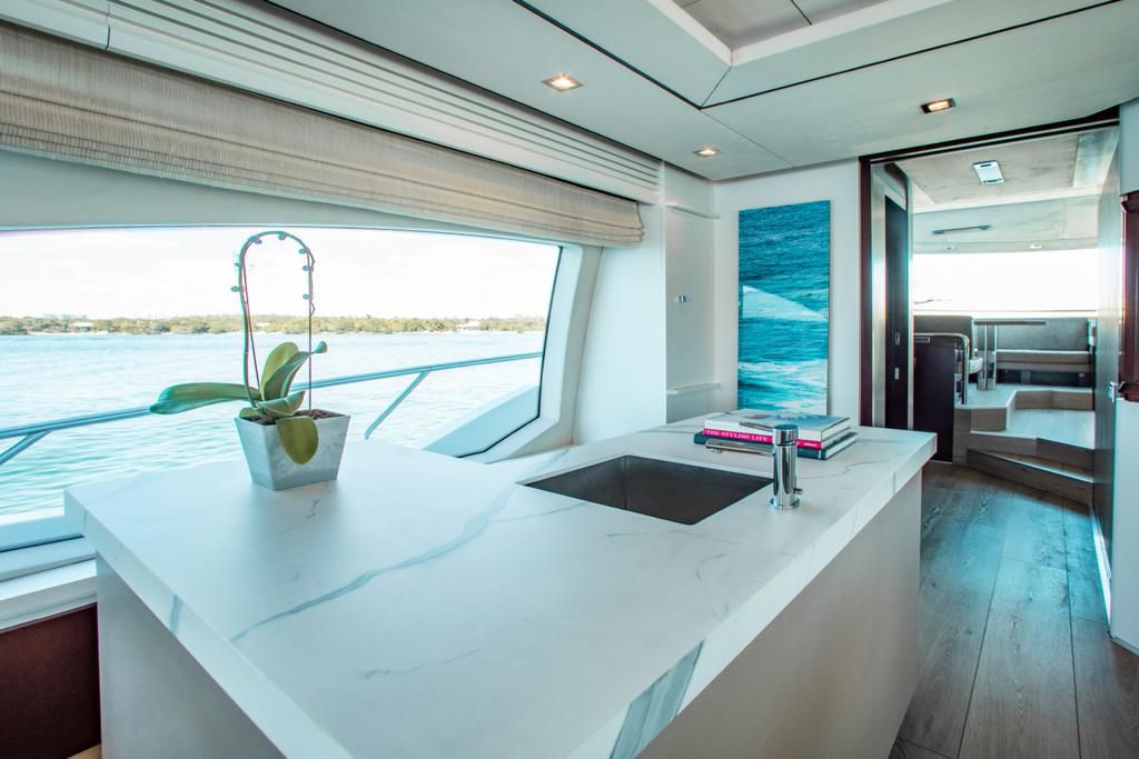 Fairline Squadron – Premium Yacht Interior