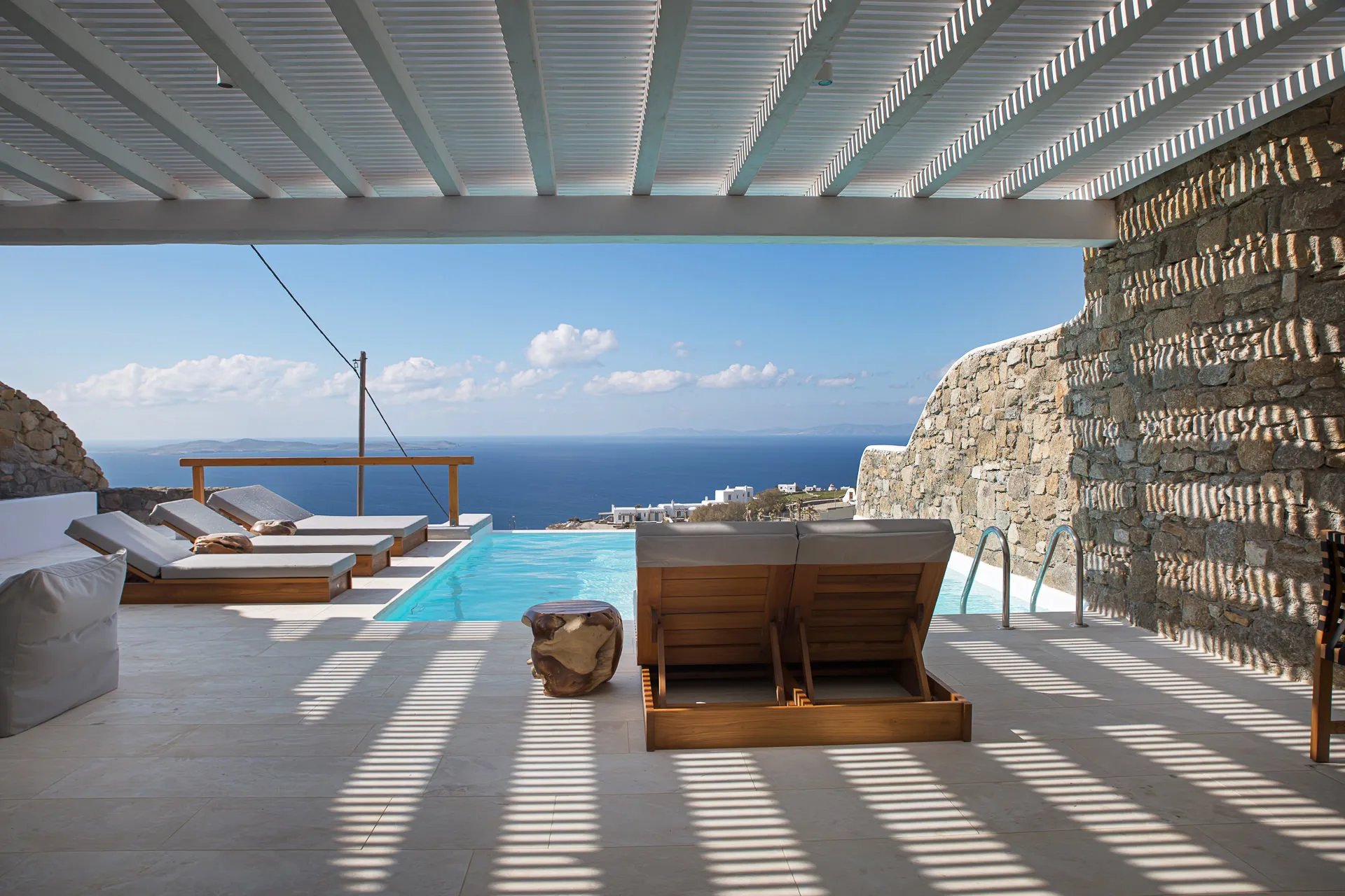 Villa Herme pool area