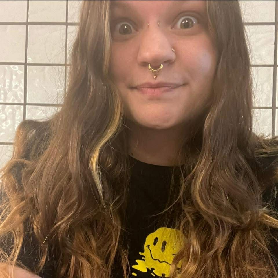 Alex Chen - Black & Gray / Geometric Expert