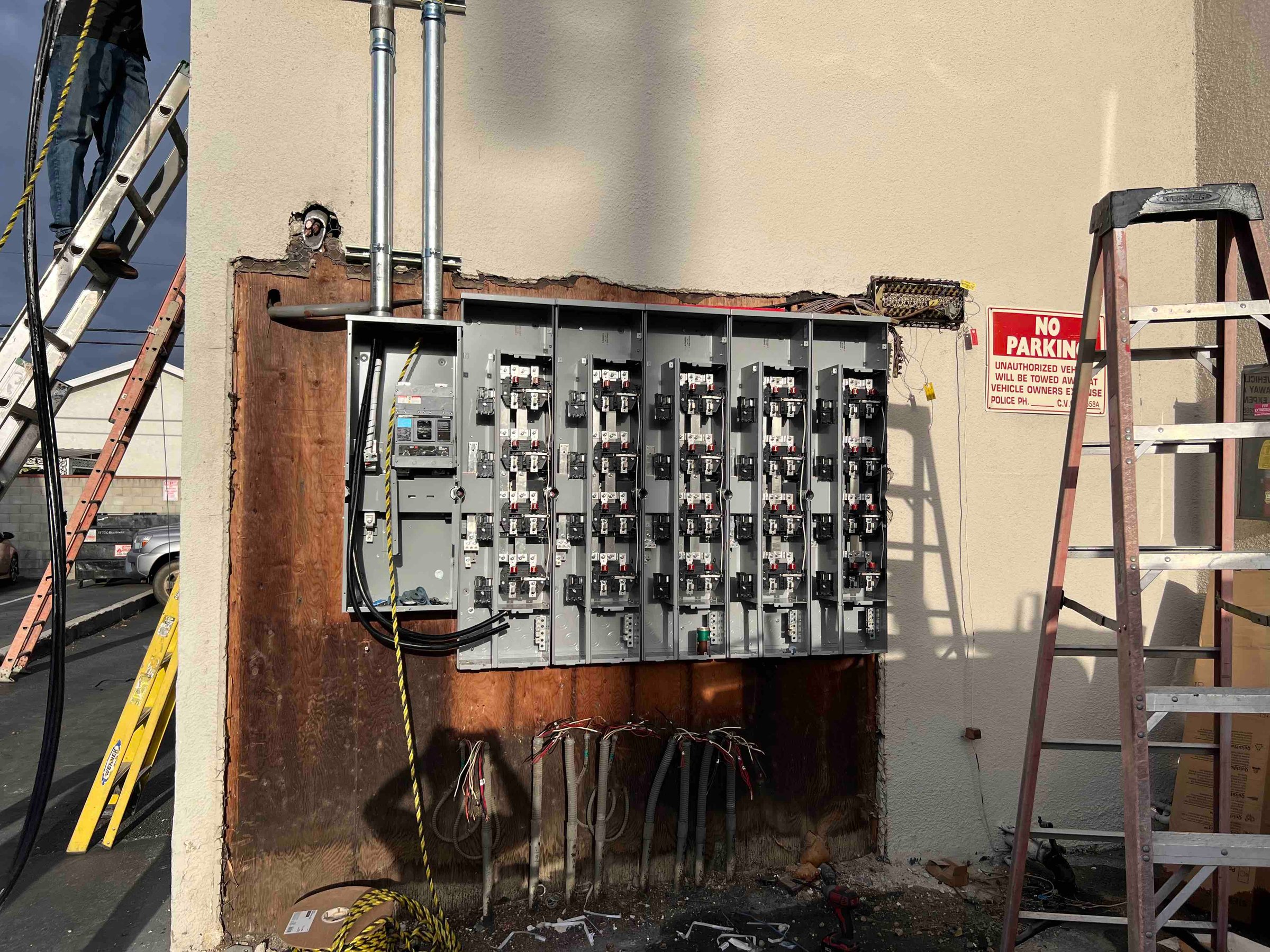 Apartment building 20 meter panel replacement - Image 3