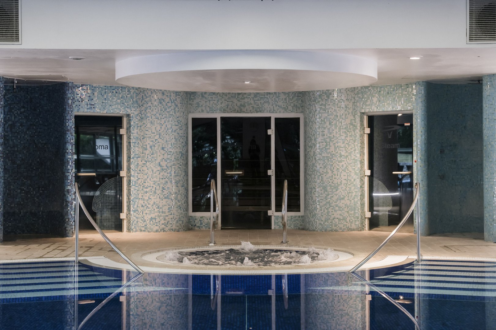 Donnington championship golf course beautiful fairways Berkshire