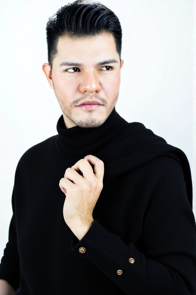 Aldo Luna - Director Legal