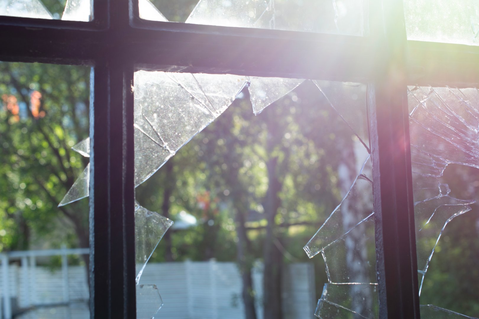 Emergency glass repair