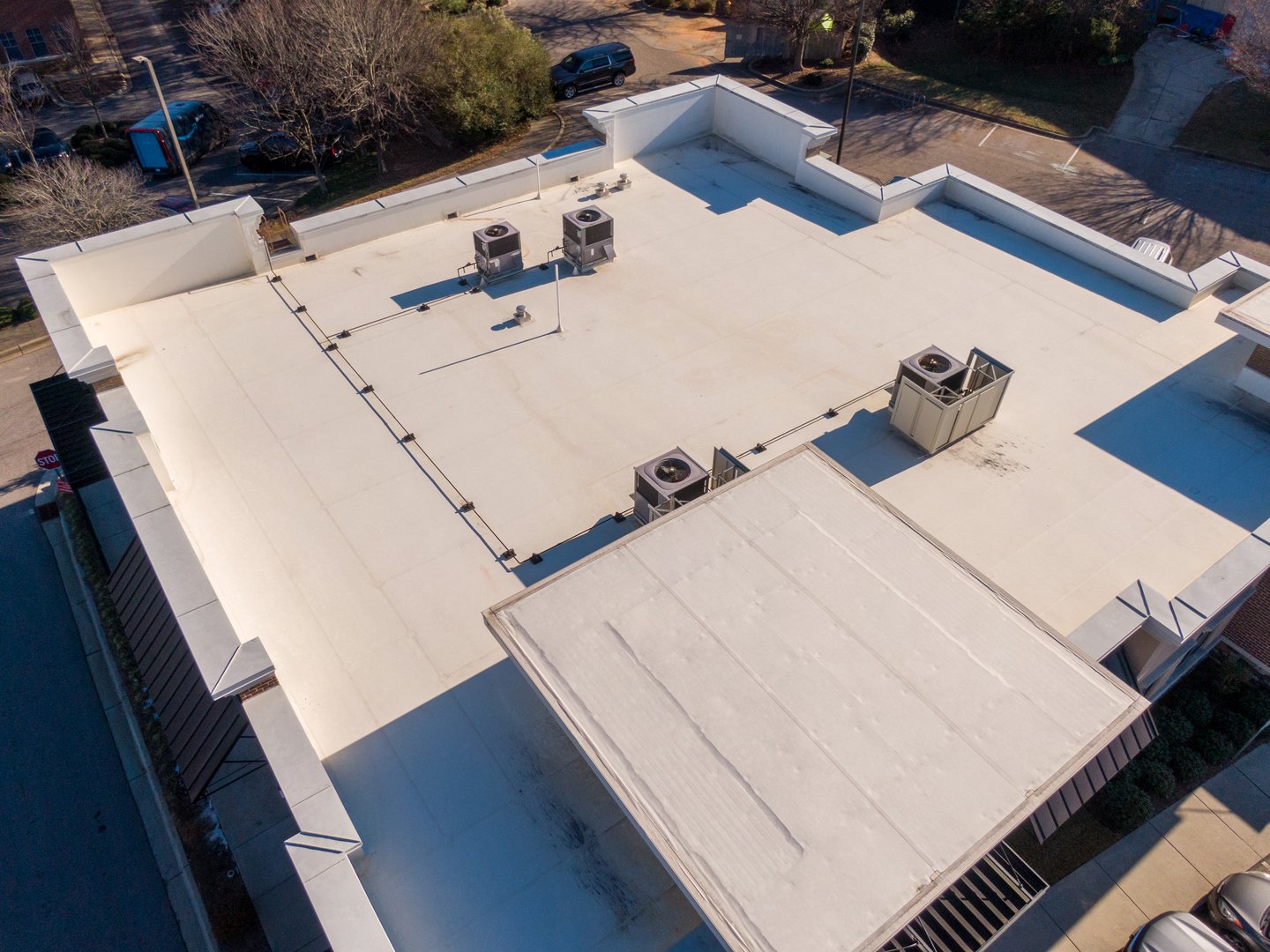 Commercial flat roof installation