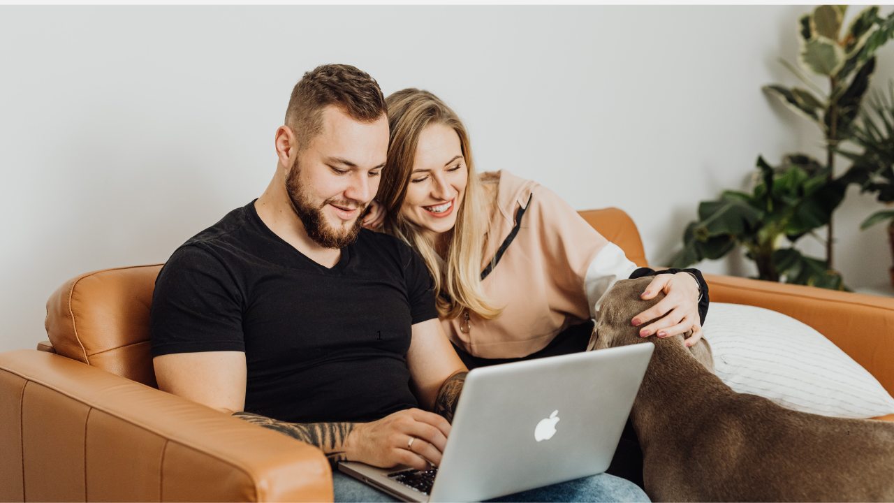couple working in coffee shop