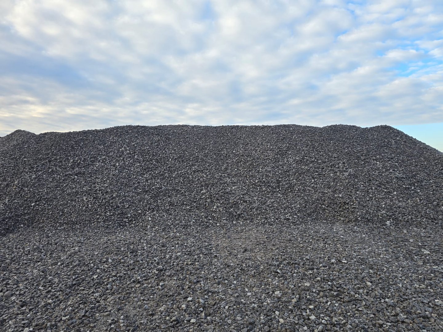 Crushed stone material