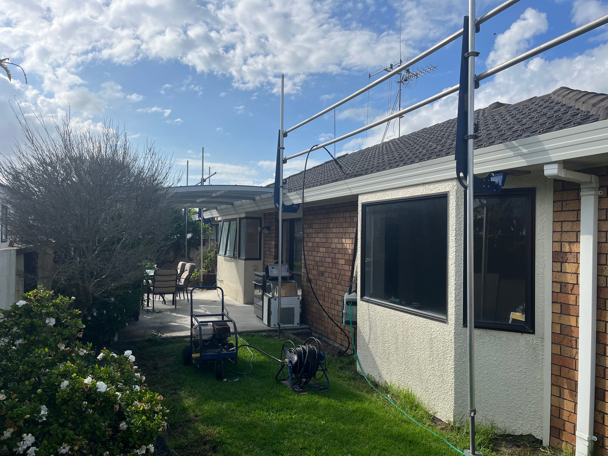 House exterior cladding construction