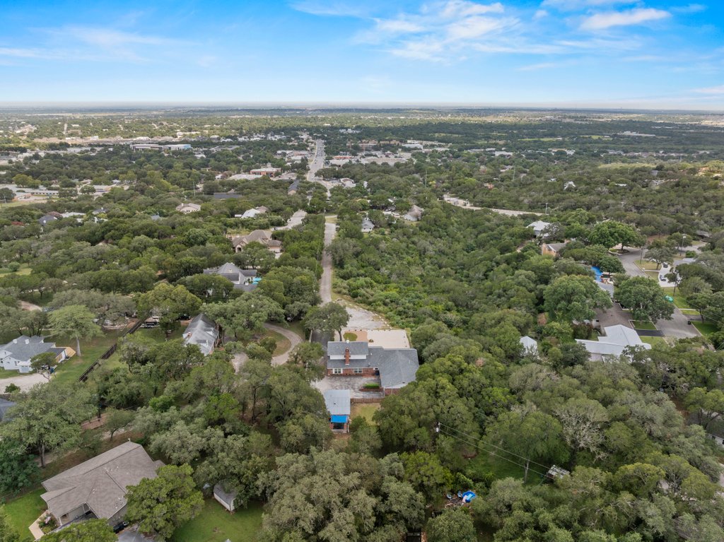 Casita at 699 Floral Avenue