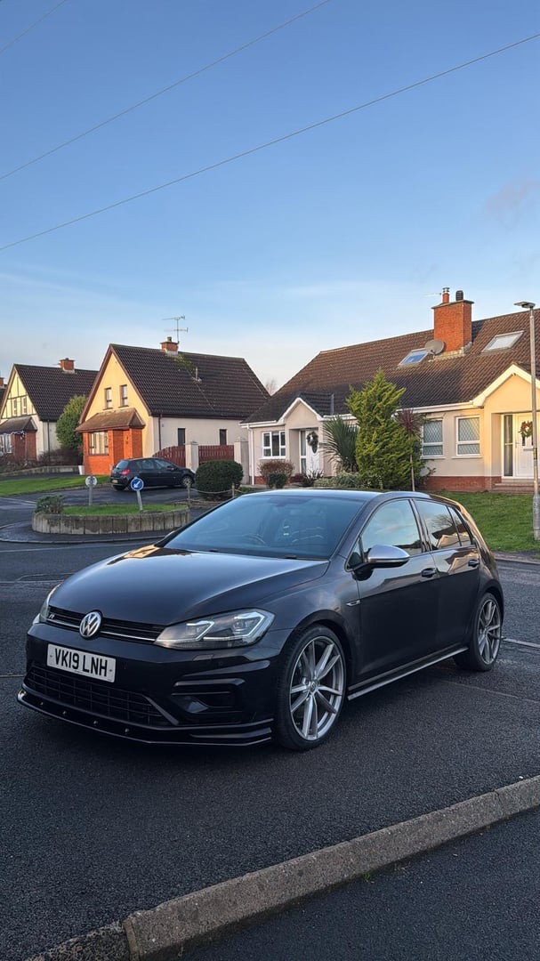 VW Golf R MK7.5 Front Splitter
