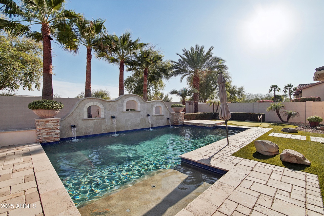 House in Goodyear, Arizona - Photo 10
