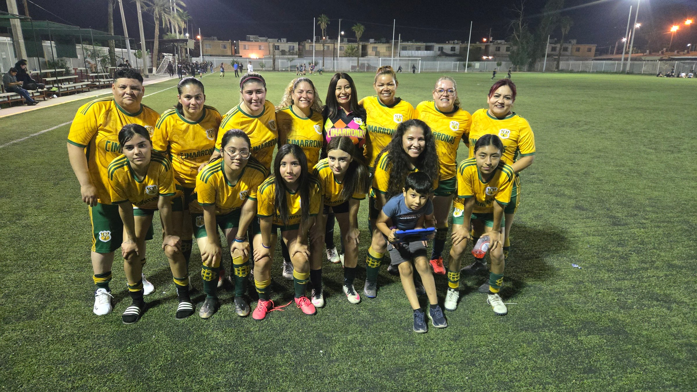 Equipo Liga Universitaria - grupo completo foto oficial