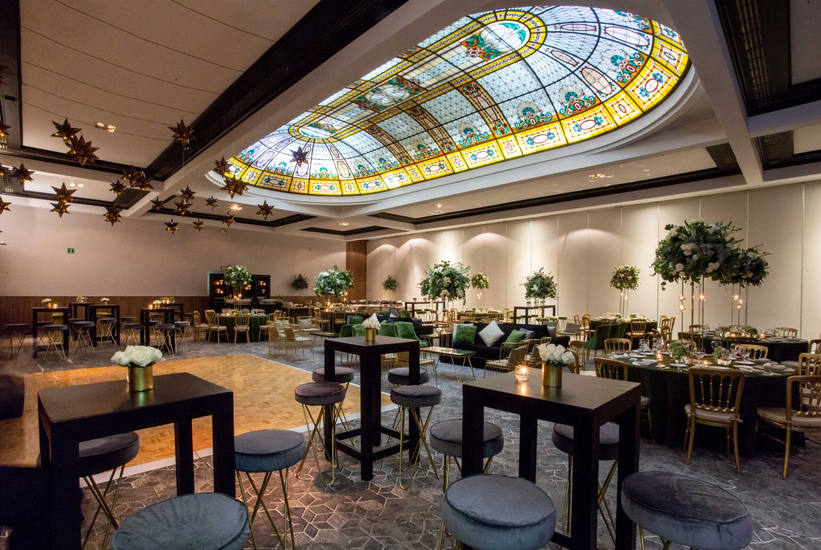 Salón Ambrosía - Salón francés con decoración de boda