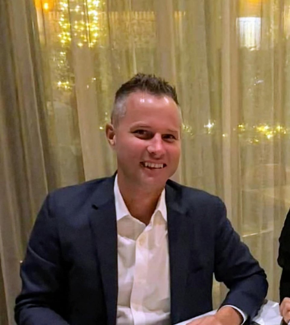 Parker Matas - International Shipping Specialist