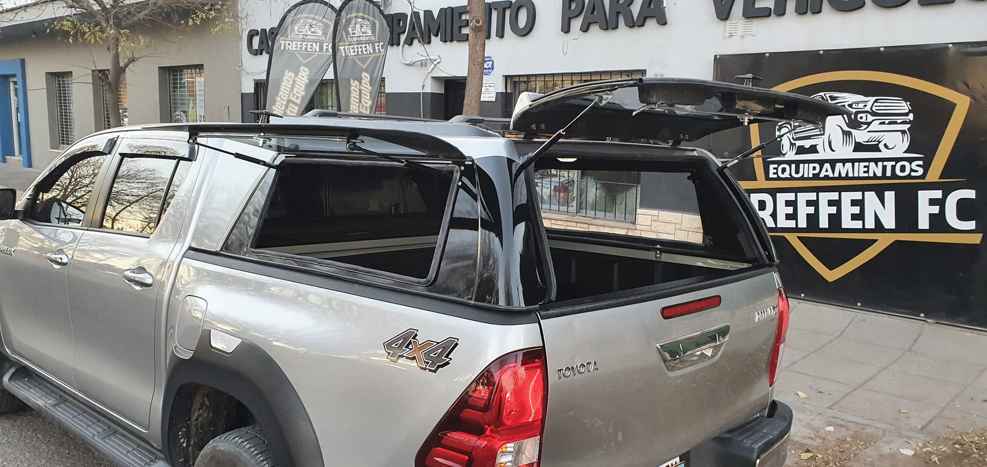 Cúpula instalada en Toyota Hilux