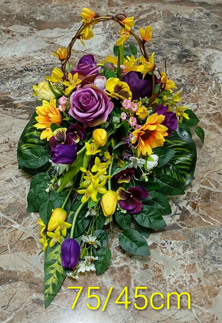 Wielkanocna kompozycja kwiatowa