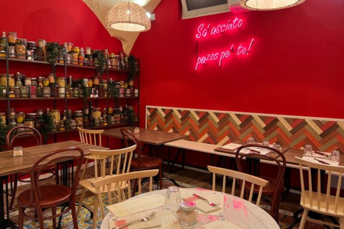 Interno della pizzeria