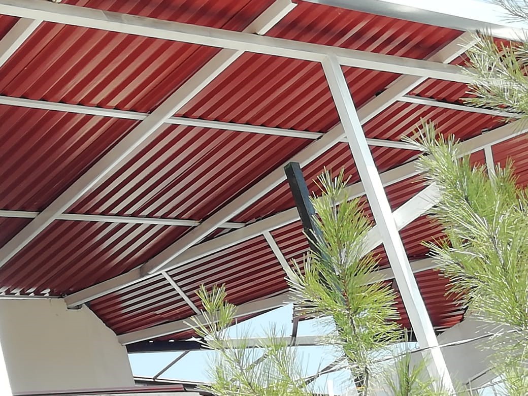 Instalación de tejas PVC